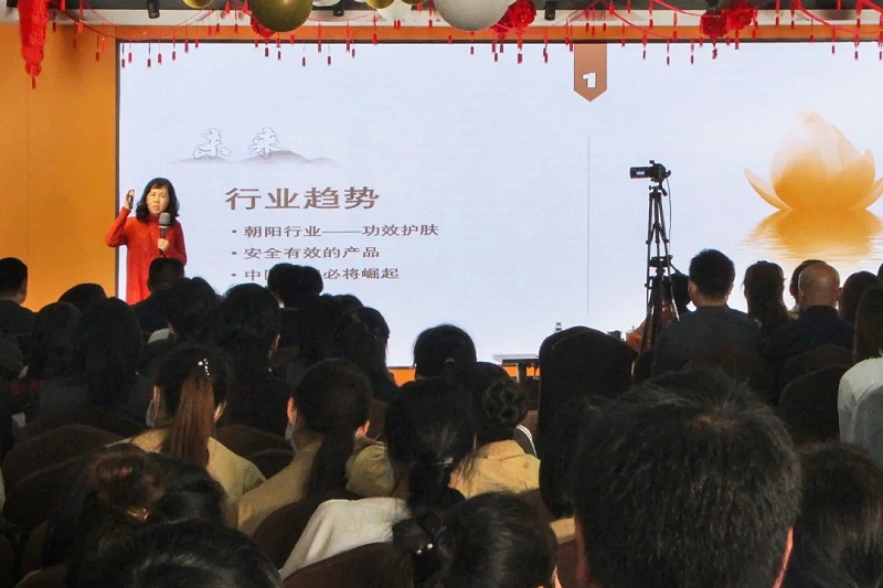 640.webp (1) 640.webp (1)